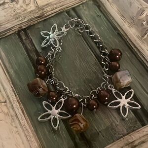Flower charm bracelet